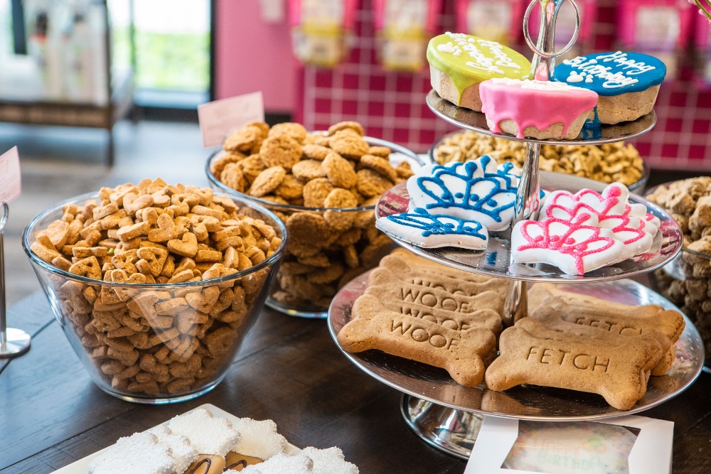 woof bakery and grooming