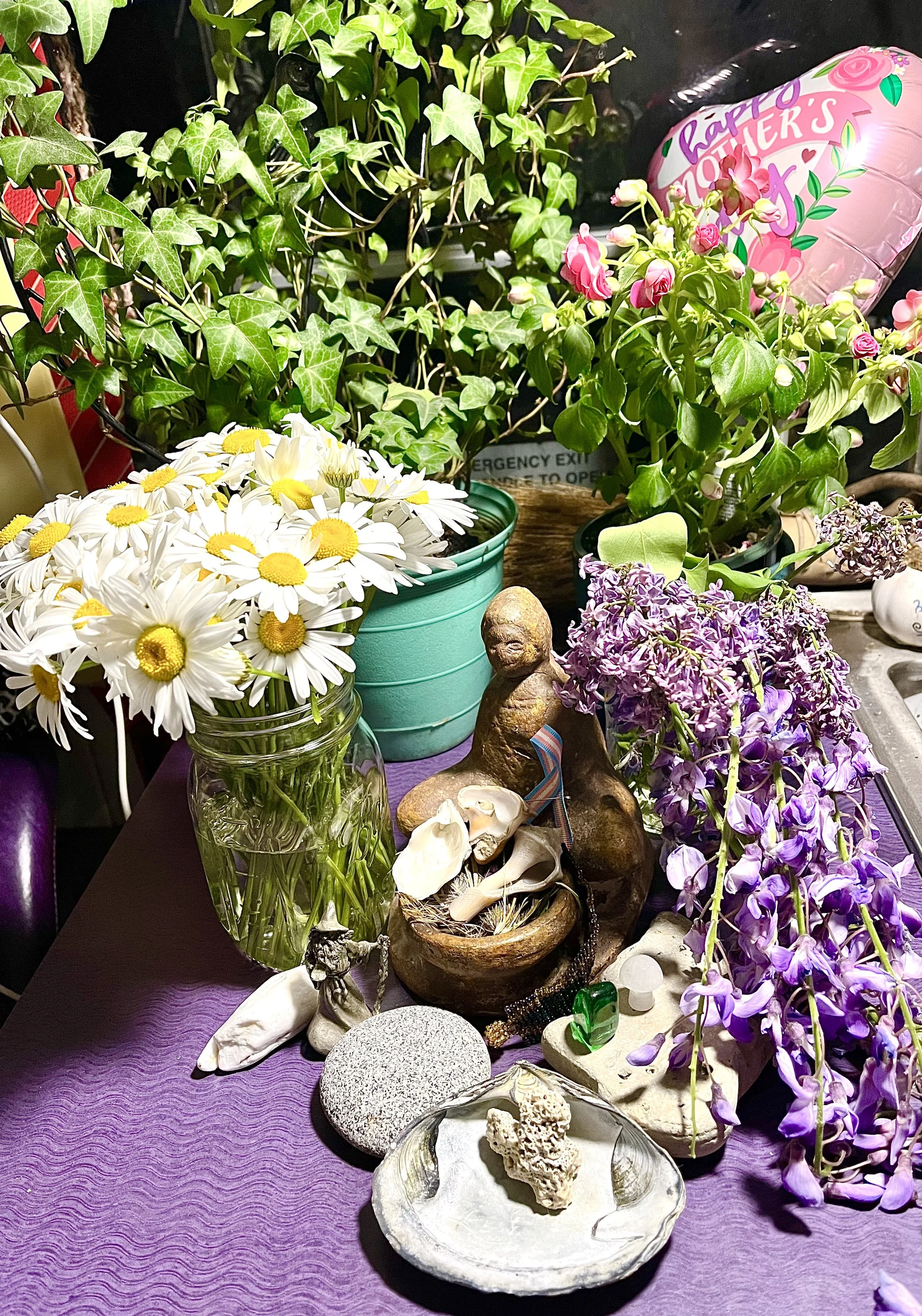 DAY 1025: Flower Girl