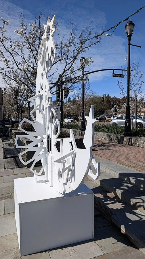  It was important to me to remember that the crescent is only part of a spherical moon. The geometric patterns all derive from a circle so the protruding shapes reference a roundness in the otherwise flat shapes. 