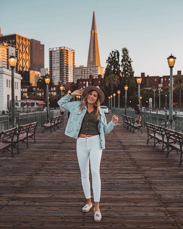 I left my heart in San Francisco and I will always love this city ✨💫🌇
.
.
.
#sanfrancisco #sfbayarea #sfbest #sfbucketlist #onlyinsf #sanfranciscoliving #sfguide #embarcadero #california #citylights #downtownsf #pier7 #voyaged #beautifuldestination