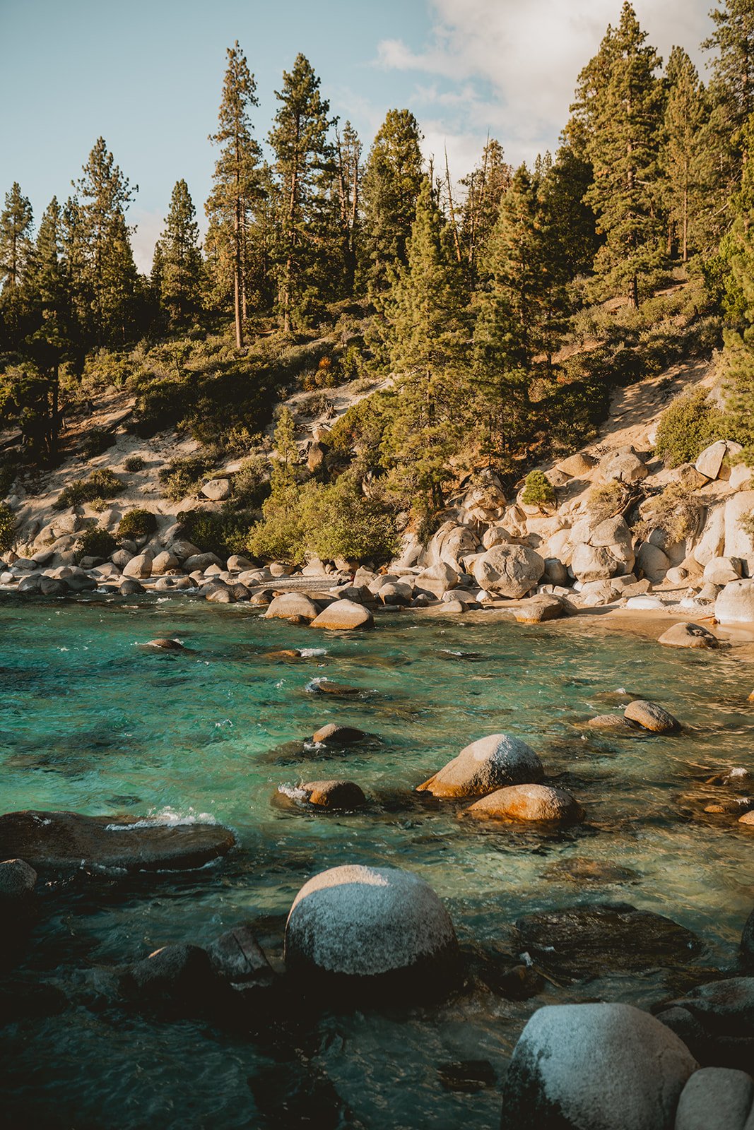 hotel coachman lake tahoe by sarowly 7.jpg