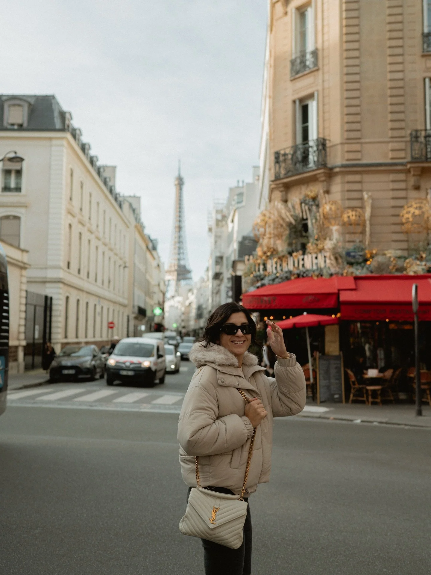 Christmas in Paris was pure magic ✨🎄 Cozy caf&eacute; stops, festive streets, and that warm holiday glow everywhere. The highlight was catching the sunset from Galeries Lafayette&mdash;golden rooftops, winter skies, and an unforgettable Parisian Chr