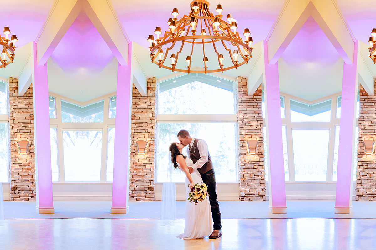 bonnie scott rustic wedding chico ca butte creek country club featured.jpg