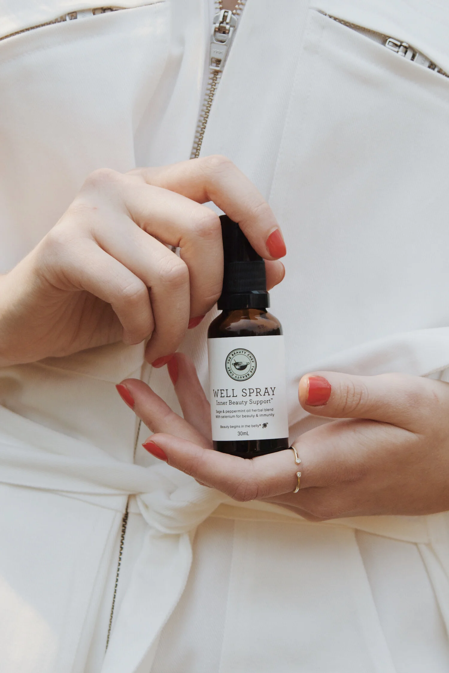  Production, storyboards, scripts and styling for The Beauty Chef’s how-to videos. 