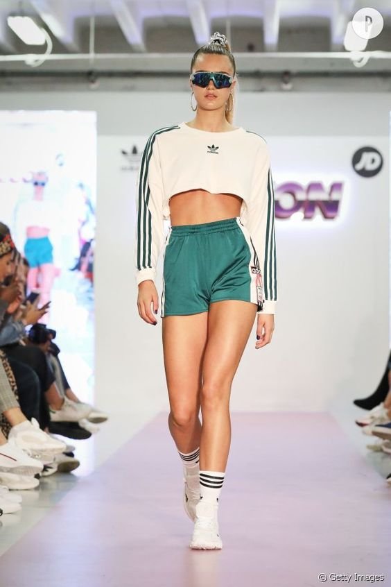 adidas sporty green outfit