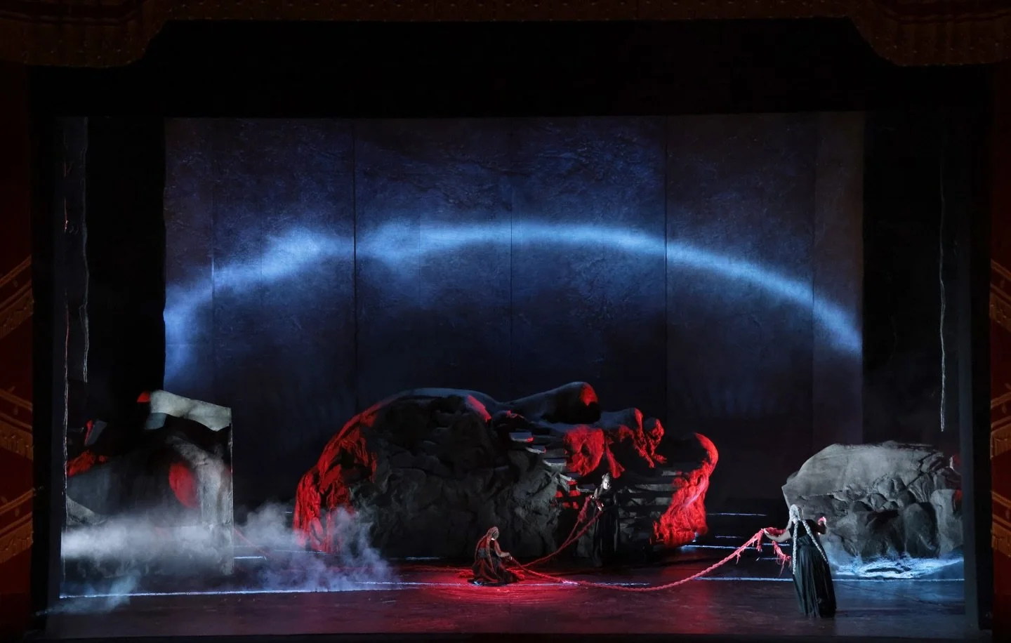 Huge congratulations to @hannahpostlethwaite on an extraordinary achievement as set designer across the full Ring cycle, culminating in a truly monumental G&ouml;tterd&auml;mmerung @teatroallascala 

The scale, ambition, and sheer beauty of these des