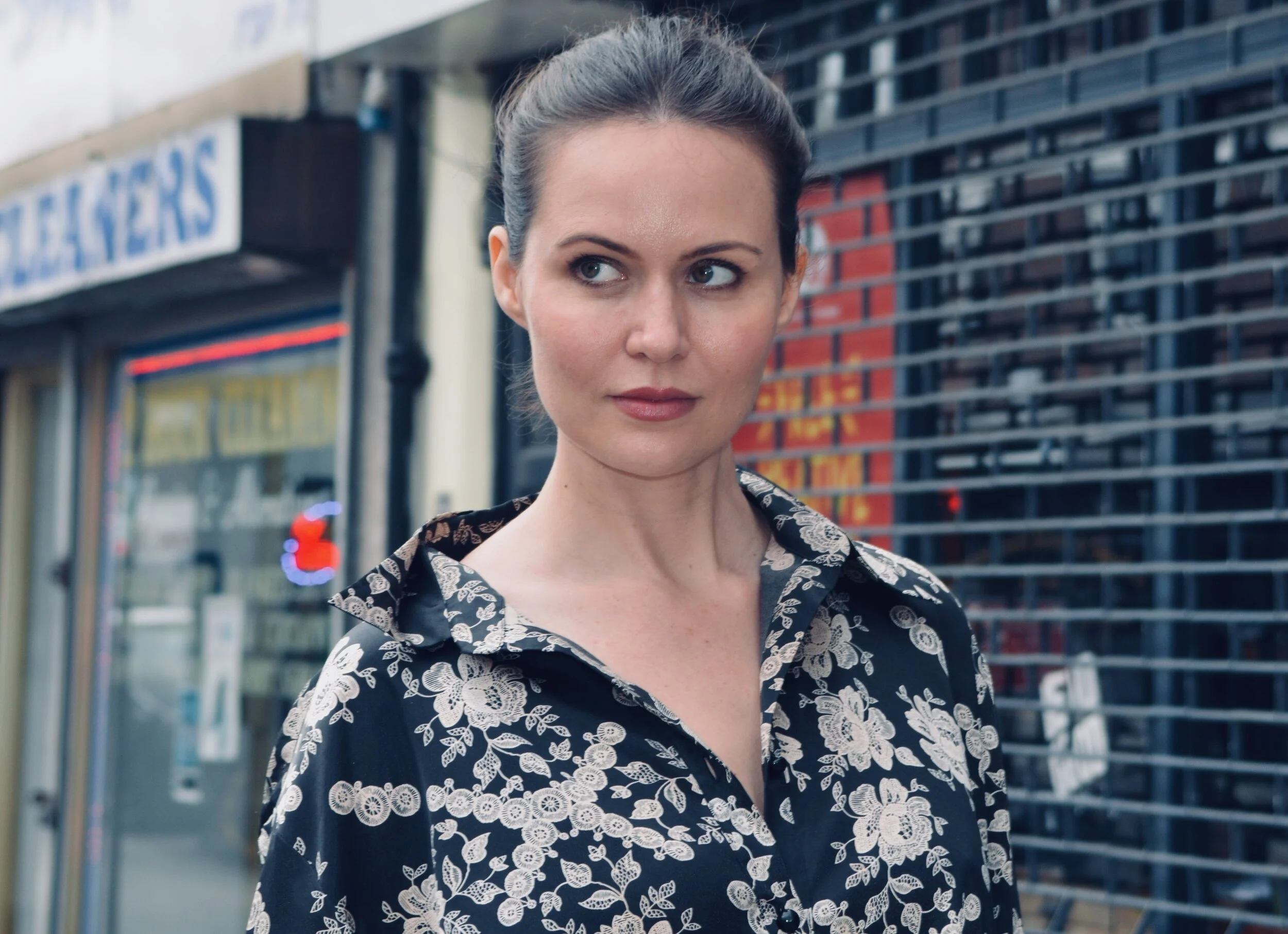jess-chalker-indie-pop-musician-songwriter-press-shot.jpeg