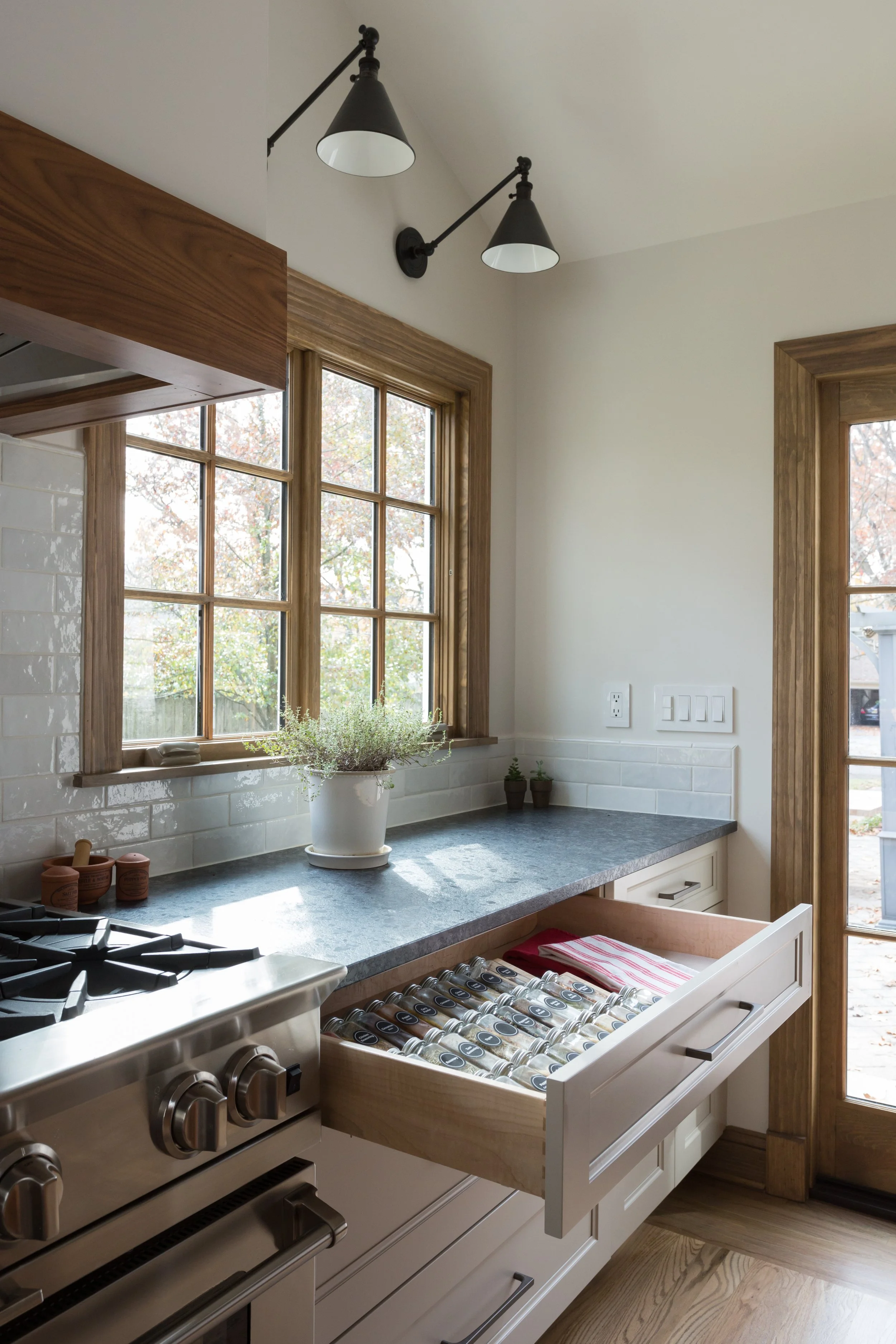 Quality Cabinetry: How to Assess Craftsmanship and Attention to Detail