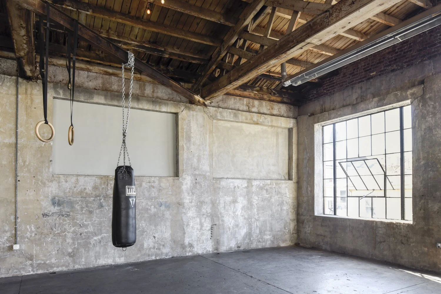 011.2_Boxing_close.JPG