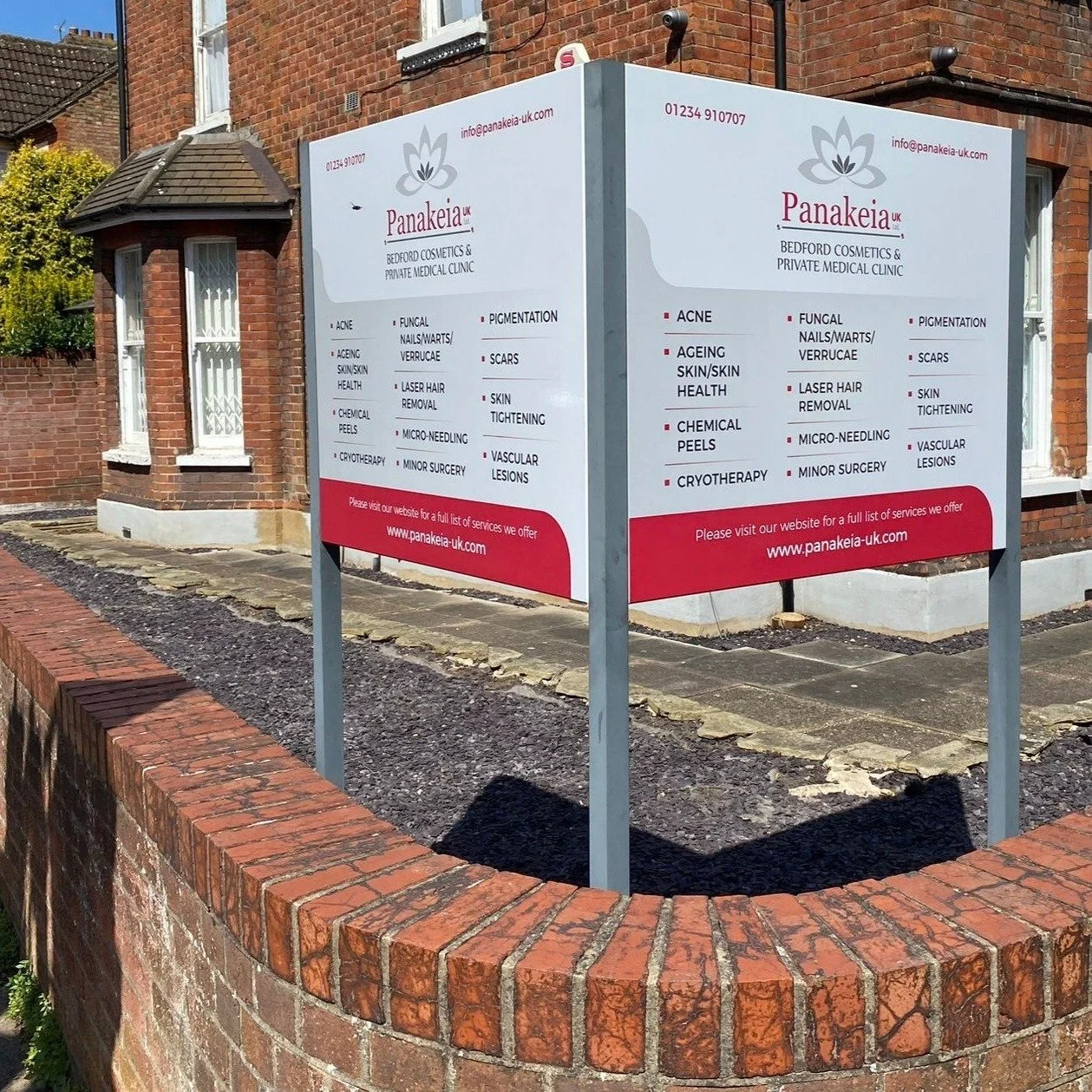 Have you seen our new signboards that were updated recently? 

Hopefully, you will agree these are clearer, brighter and more visible now. 

Thank you to @Lucky14 for the design work and always doing a great job with our artwork and @graffitltd for p