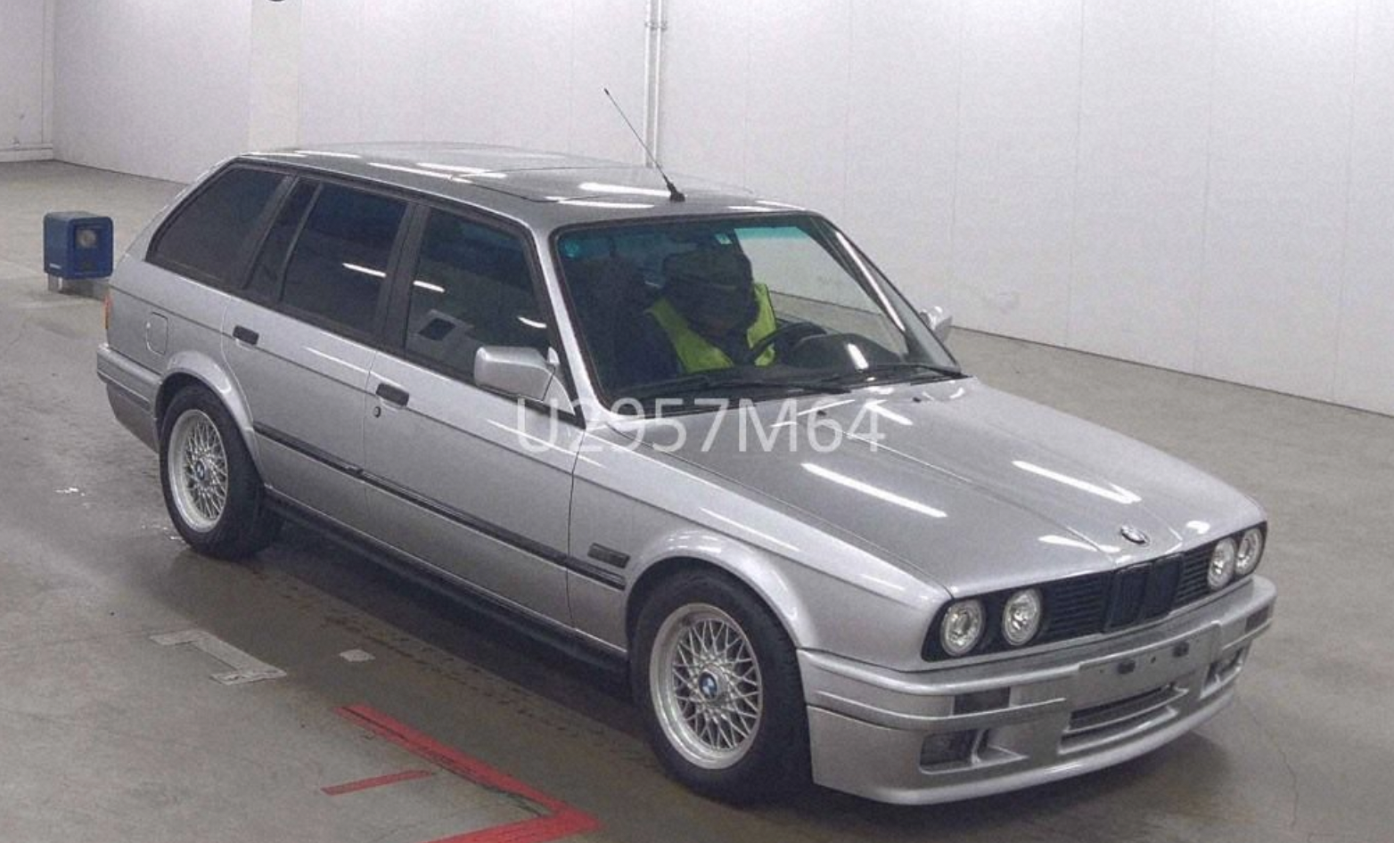 *Inbound* 1992 BMW 325i E30 Touring M-Tech 2
