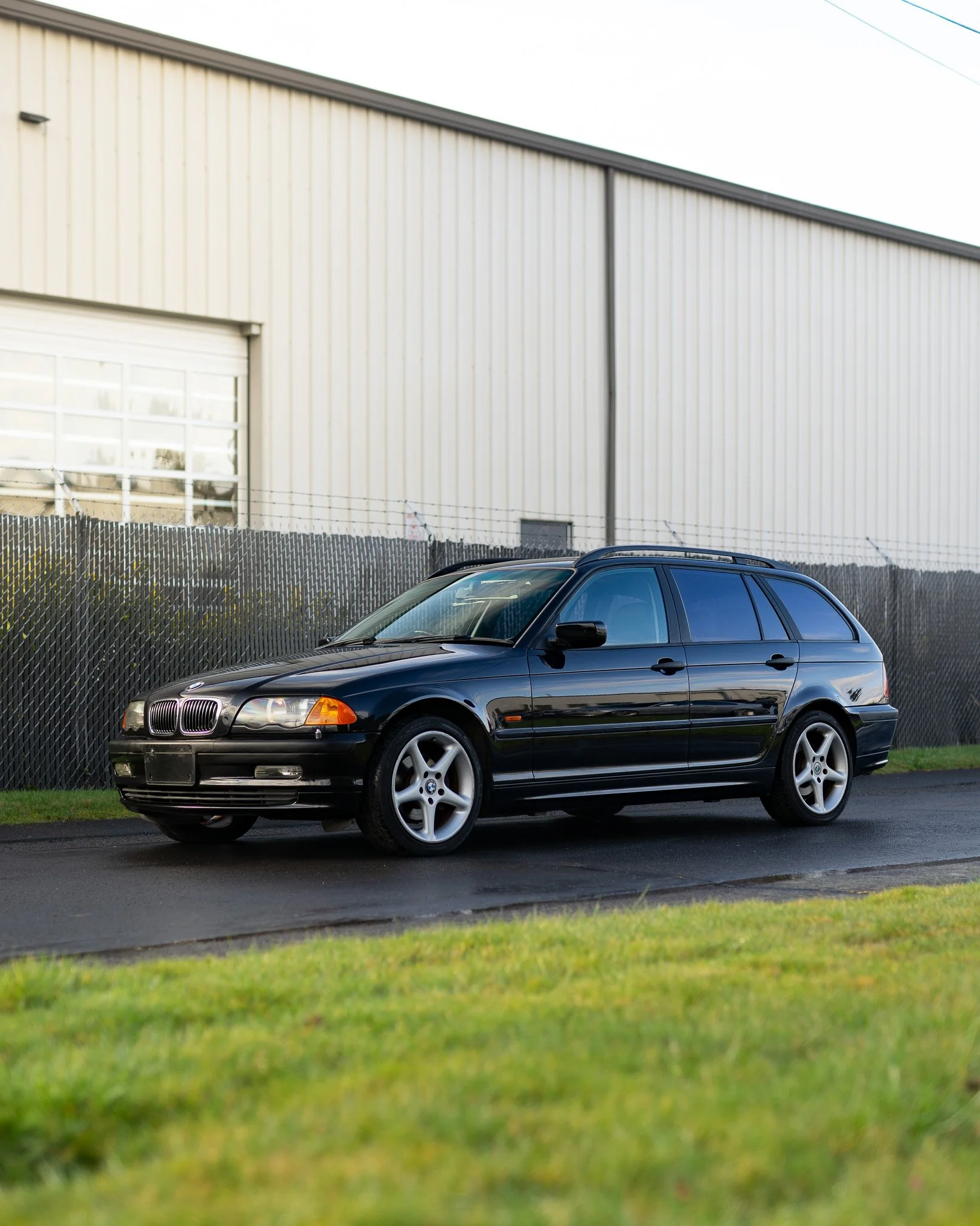2000 BMW 318i RHD Touring