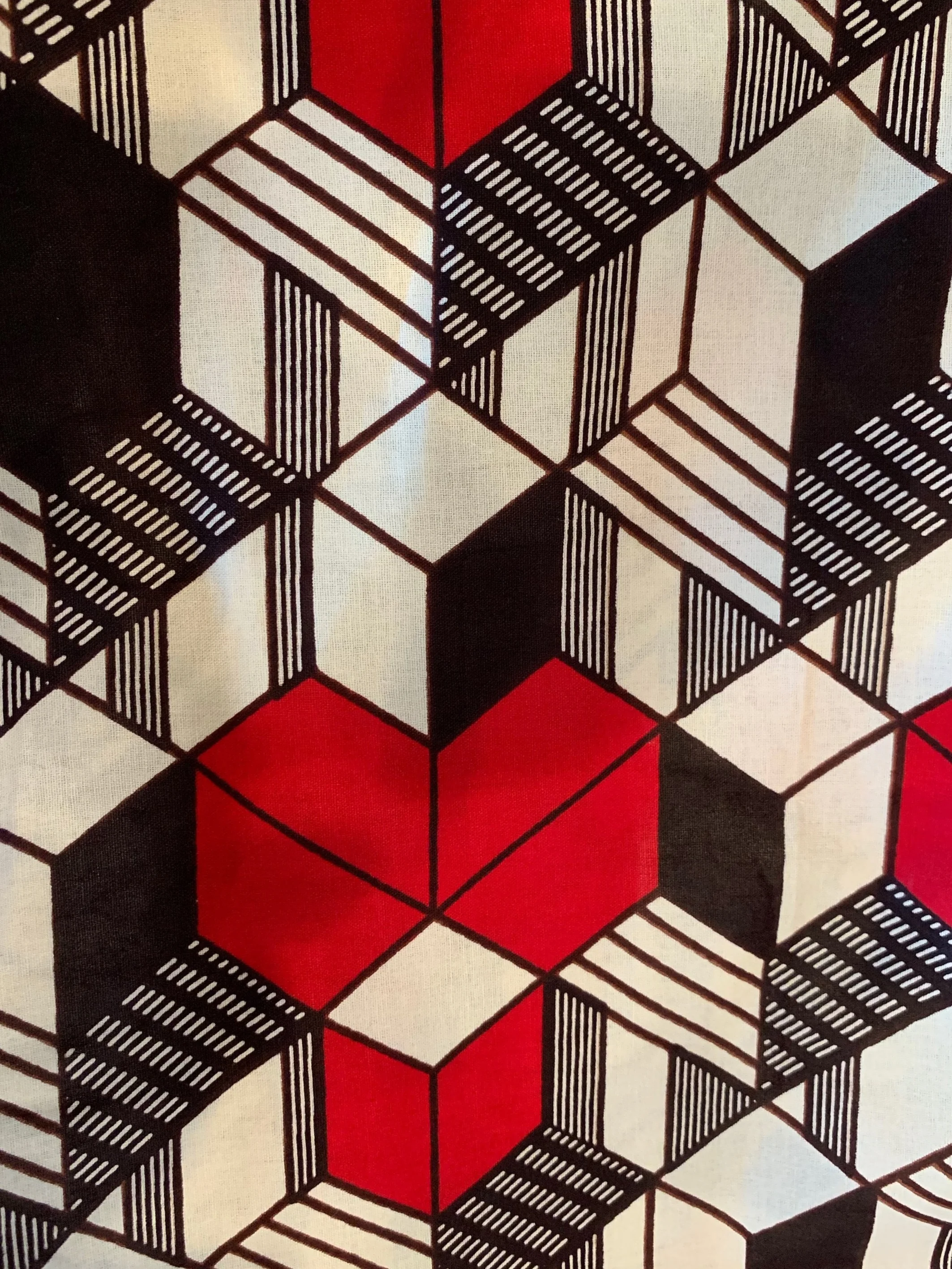 M-black and red geometric-37"|L-black and red geometric-38 3/4"|XL-black and red geometric-40 1/2"
