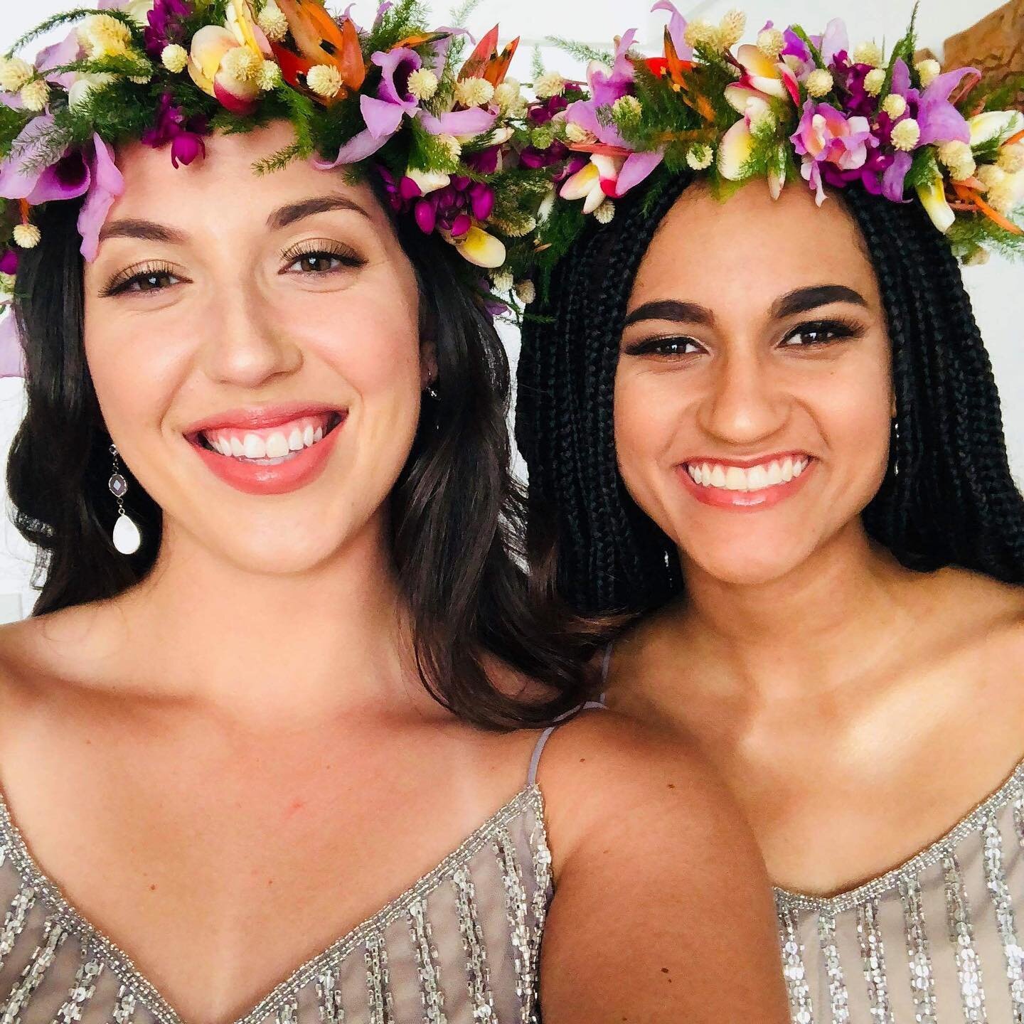 I love how these 100% real flower crowns look like a filter😂⁠⁠
⁠⁠
#tenzichacha⁠⁠
#nofilter⁠⁠
#samoa⁠⁠
#flowercrown⁠⁠
#islandlife⁠⁠
#wedding⁠⁠
#bridesmaid⁠⁠
#sequins⁠⁠
#friends⁠⁠
#smile