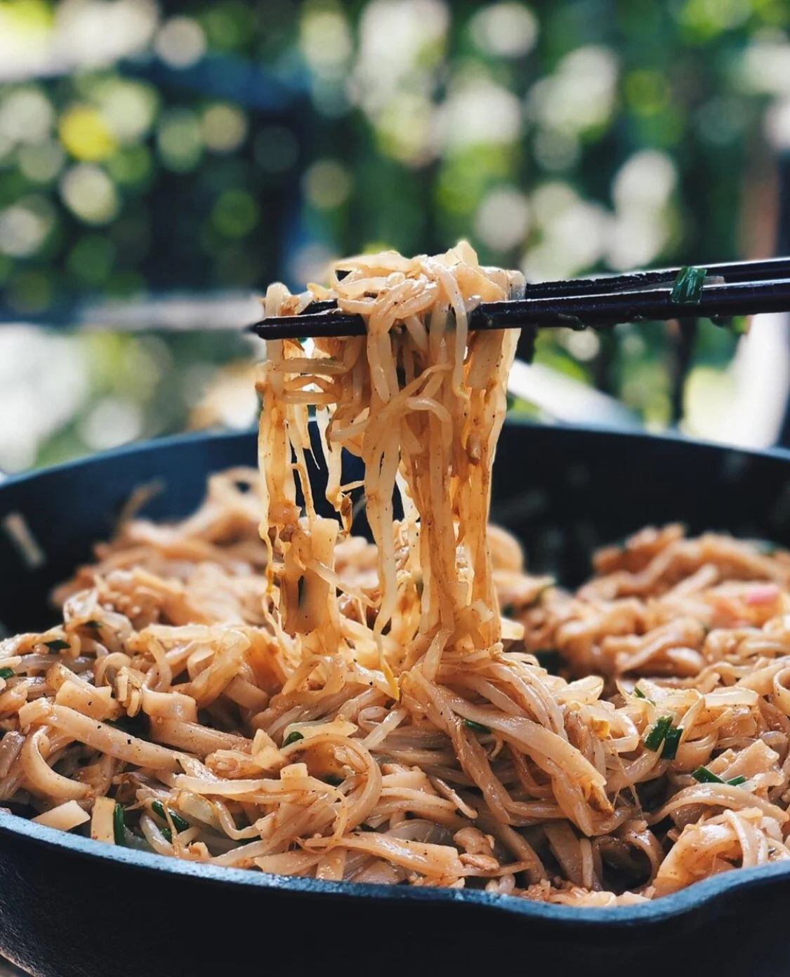 Easy Spicy Vegan Pad Thai