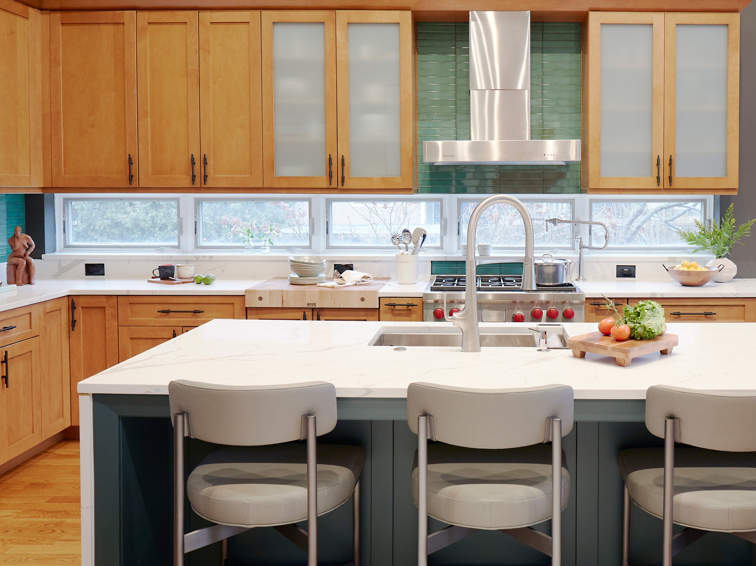EpicInteriors_3034_N_Honore_KitchenView_1-copy.jpg
