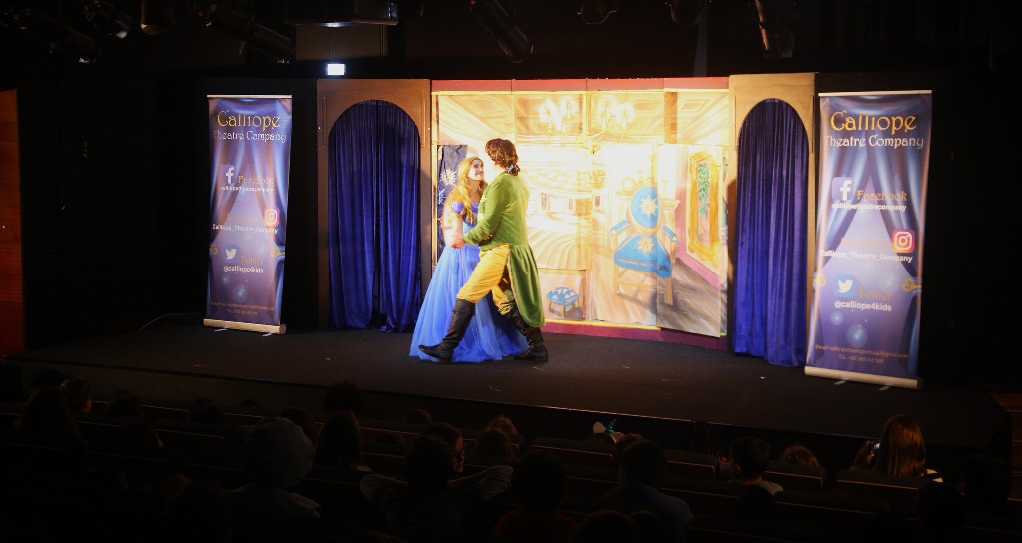 Cinderella and Prince Charming dance together in Calliope's Cinderella. How exciting! How amazing!

 #educationaltheatre #childrenstheater #theatre #musicaltheater #childrenstheatre #educationaltheater #teatroeducativo #performingarts #theatreineduca