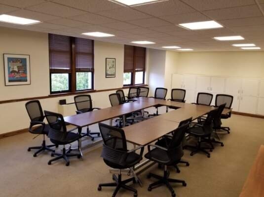 Large Conference Room (seats 20)