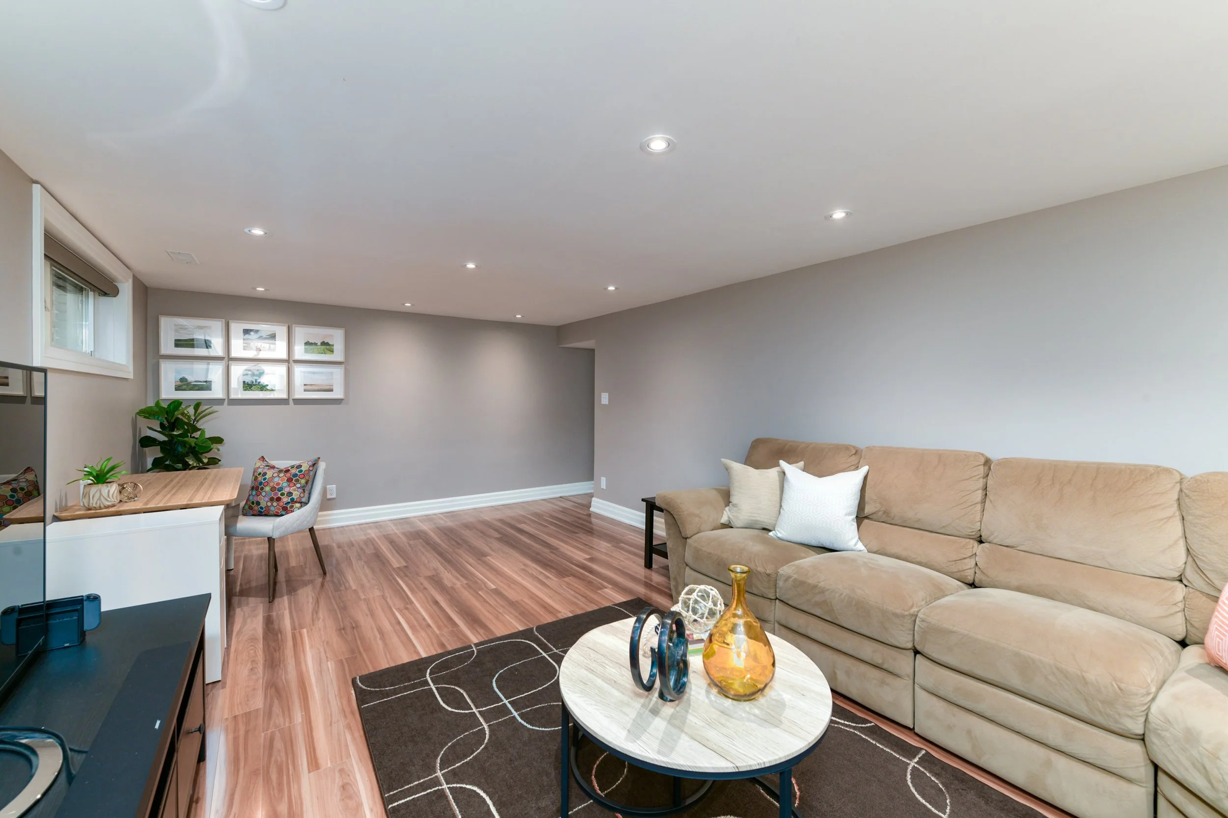 10 Oregon Trail Etobicoke — The