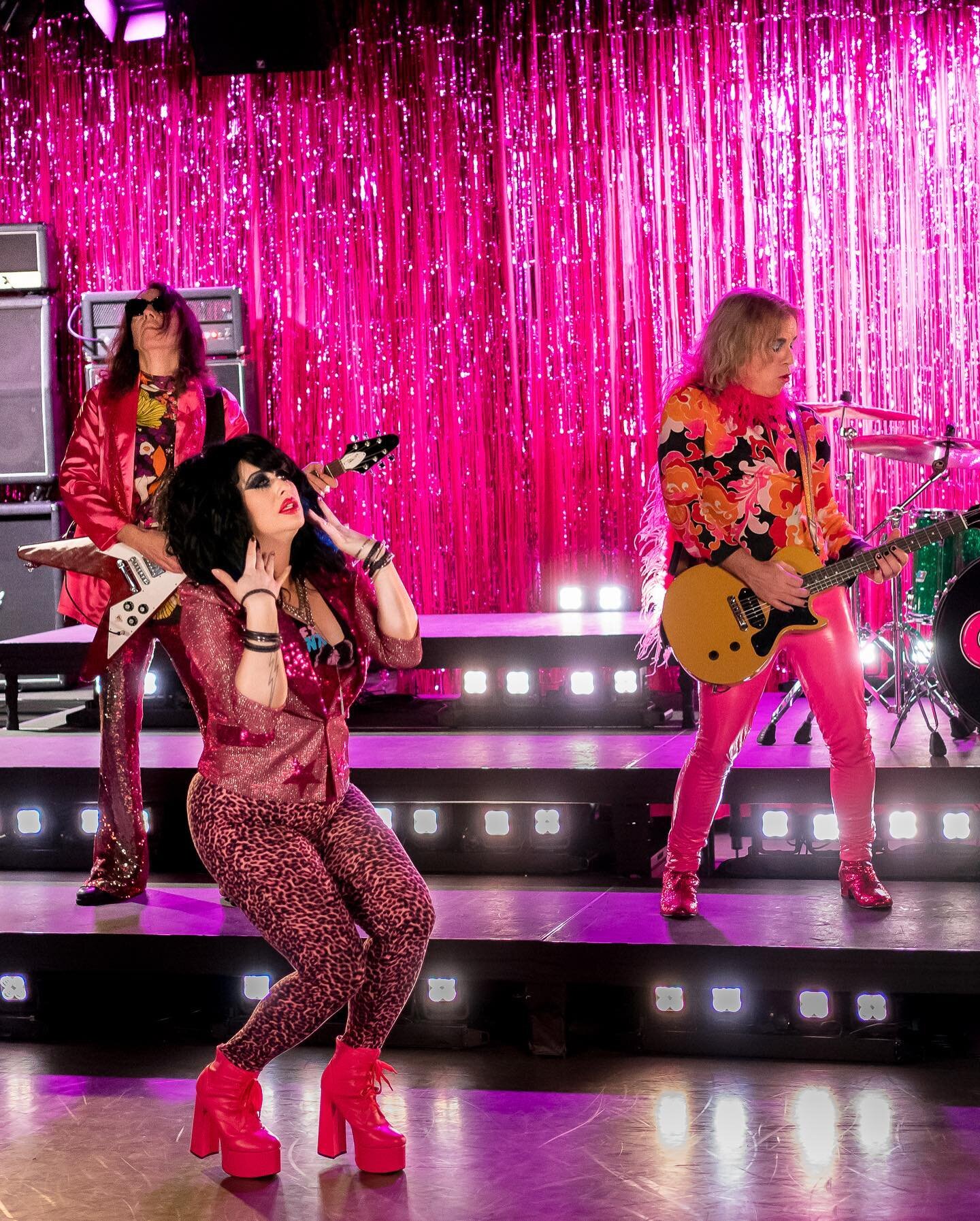 Video Premiere: Clone's Bubblegum