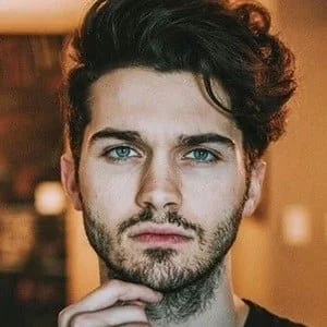 Chris Bloom  calms the nerves with "Peace of Mind" 