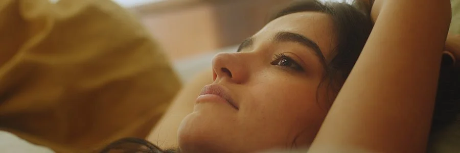 Emilia Suárez Presents the Mesmerizing  Video and Track for  "Timing"