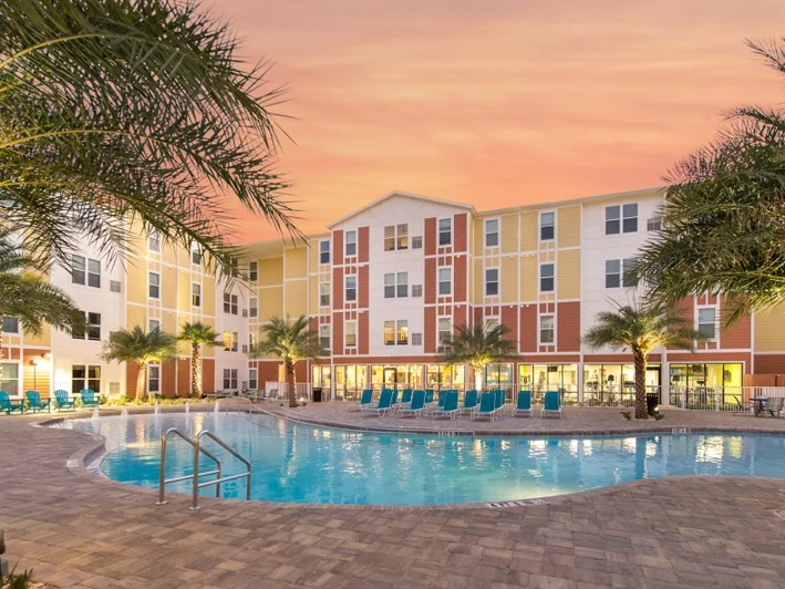 Sunset_pool_2.jpg