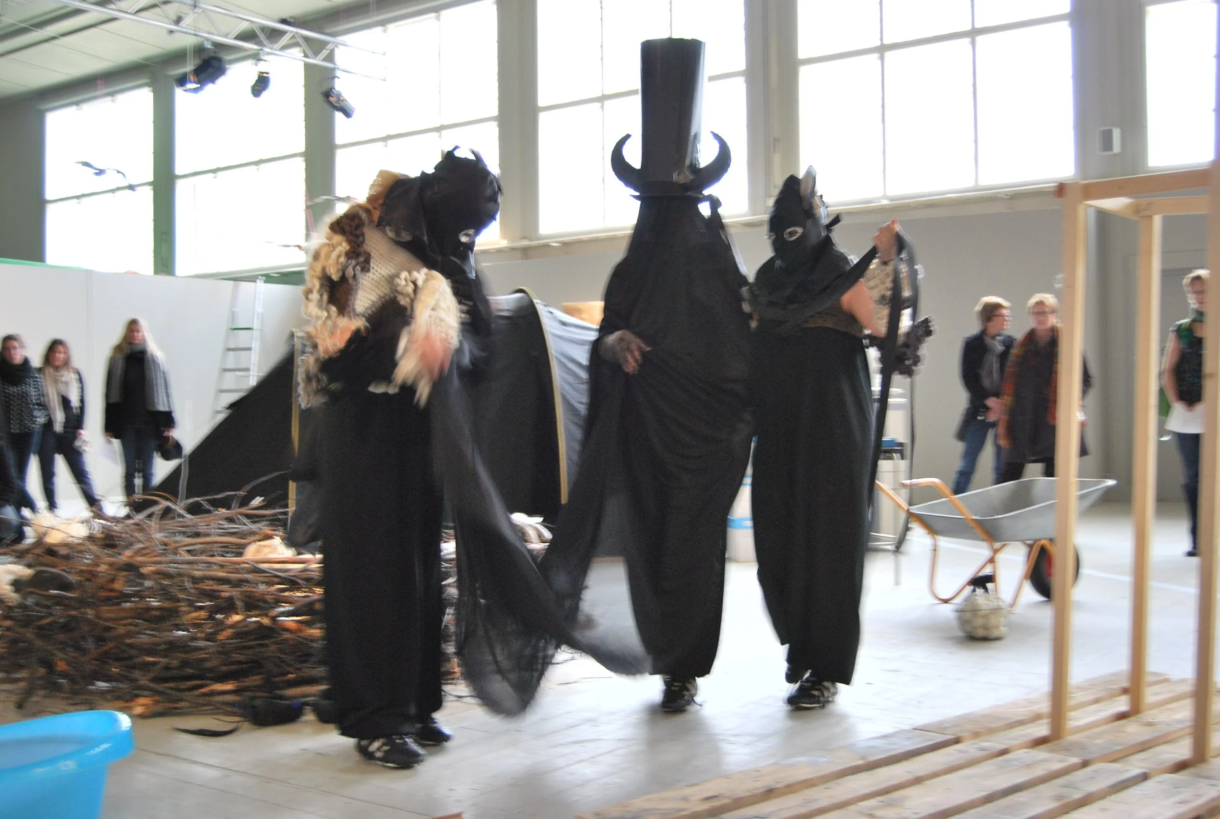  Deja Vu, performance, Nordens U-land - islandsk konst i kristid, Fargfabriken Norr, Östersund, Sweden, 2010 