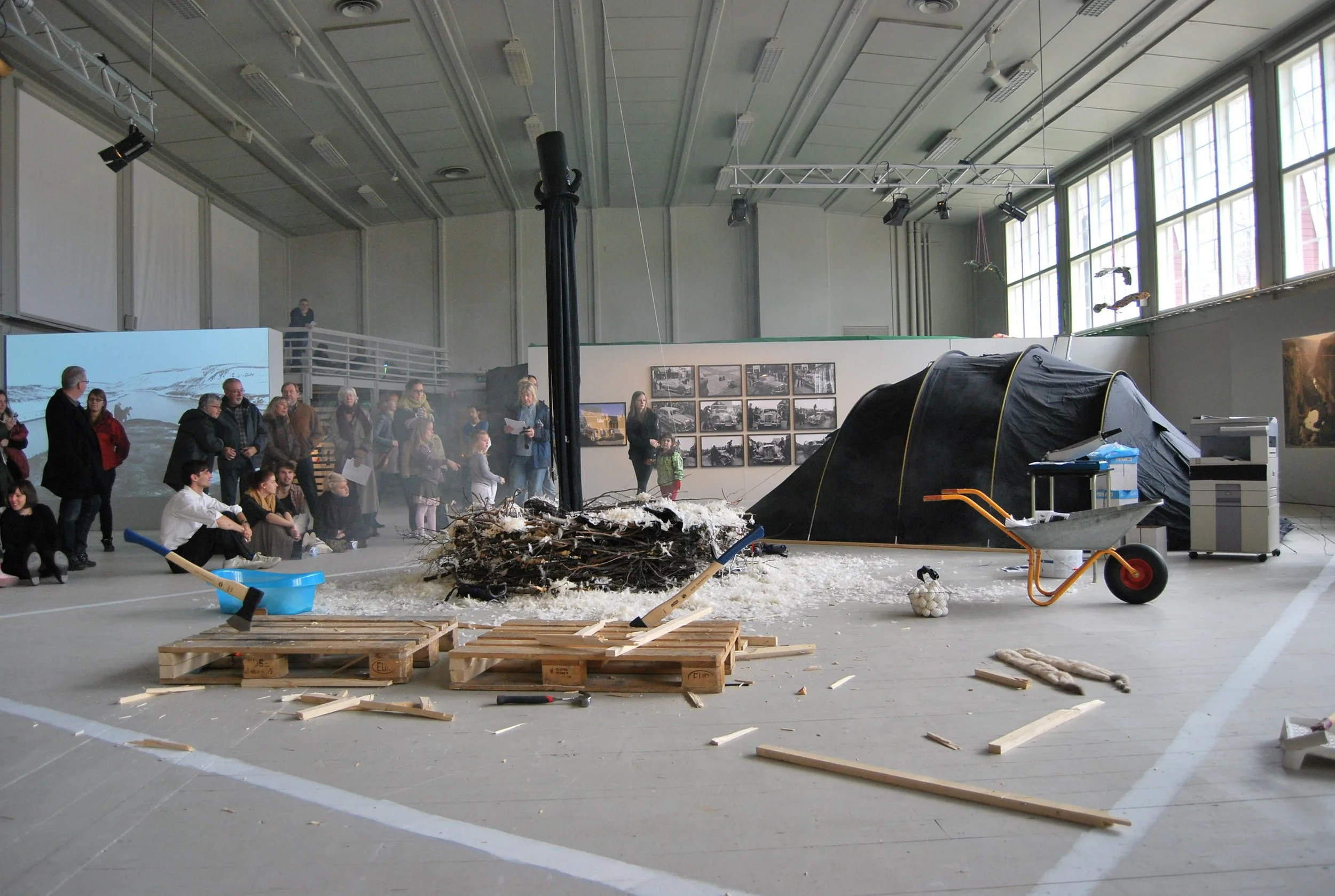  Deja Vu, installation, Nordens U-land - islandsk konst i kristid, Fargfabriken Norr, Östersund, Sweden, 2010 