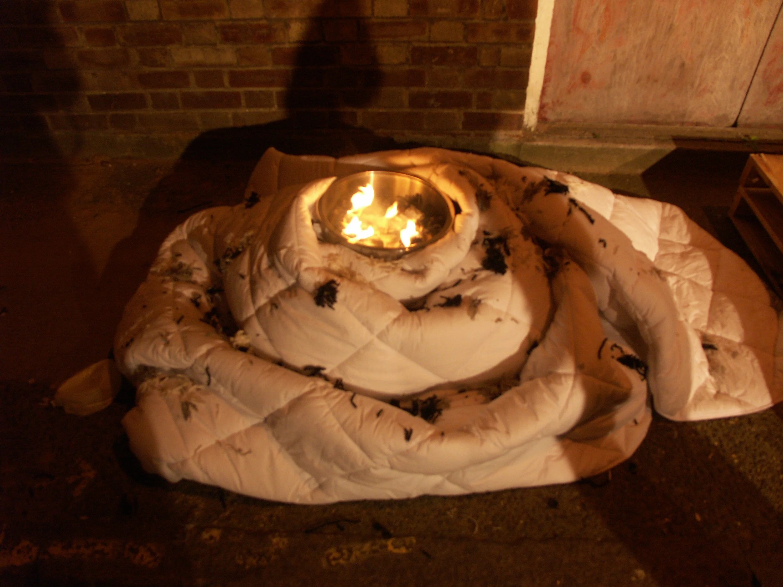  Eruption Corruption, performance, The Empire Gallery, London, 2004 