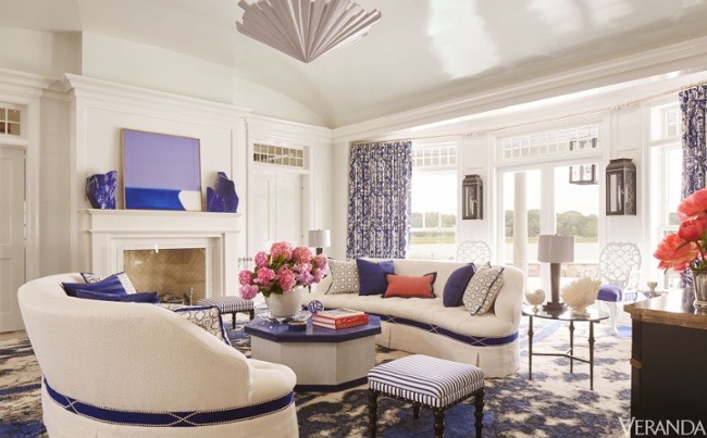 blue-and-white-sea-pattern-contemporary-rug-living-room-by-amanda-nisbet-hamptons-veranda-july-2016 (1).jpg