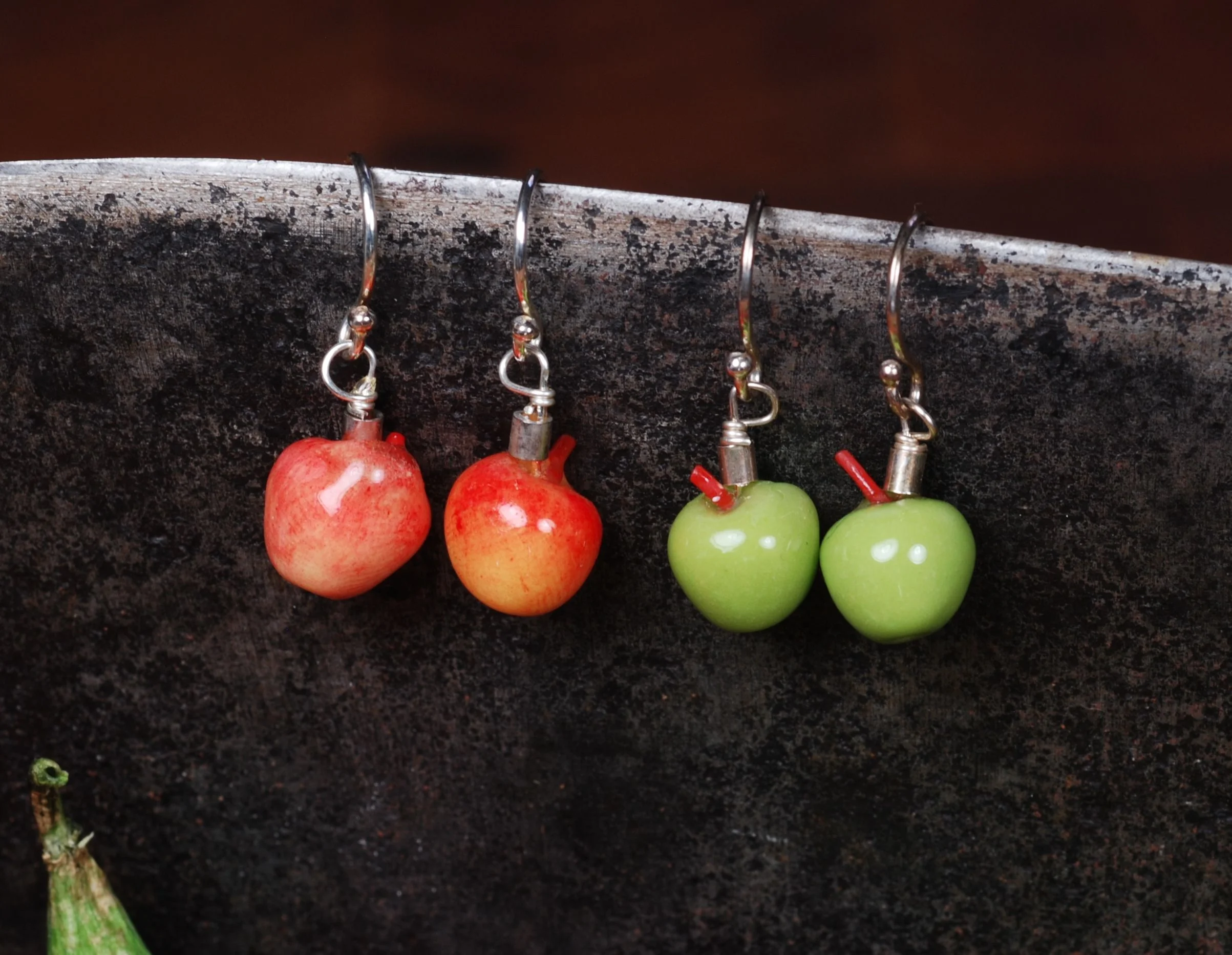 0721a Apples.jpg
