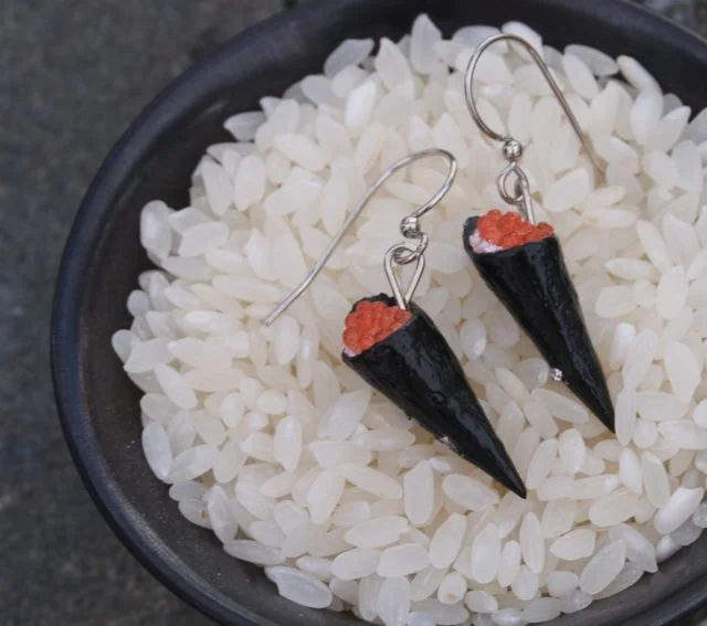 Tobiko Handroll.jpg