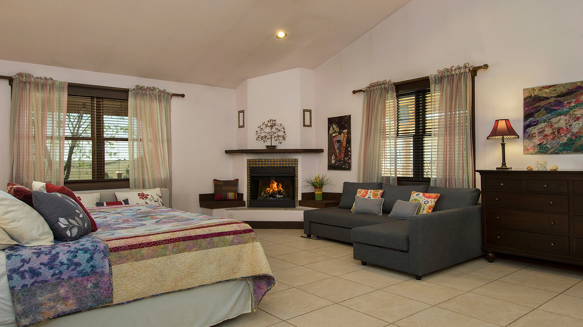 Master-Bedroom---View-2.jpg