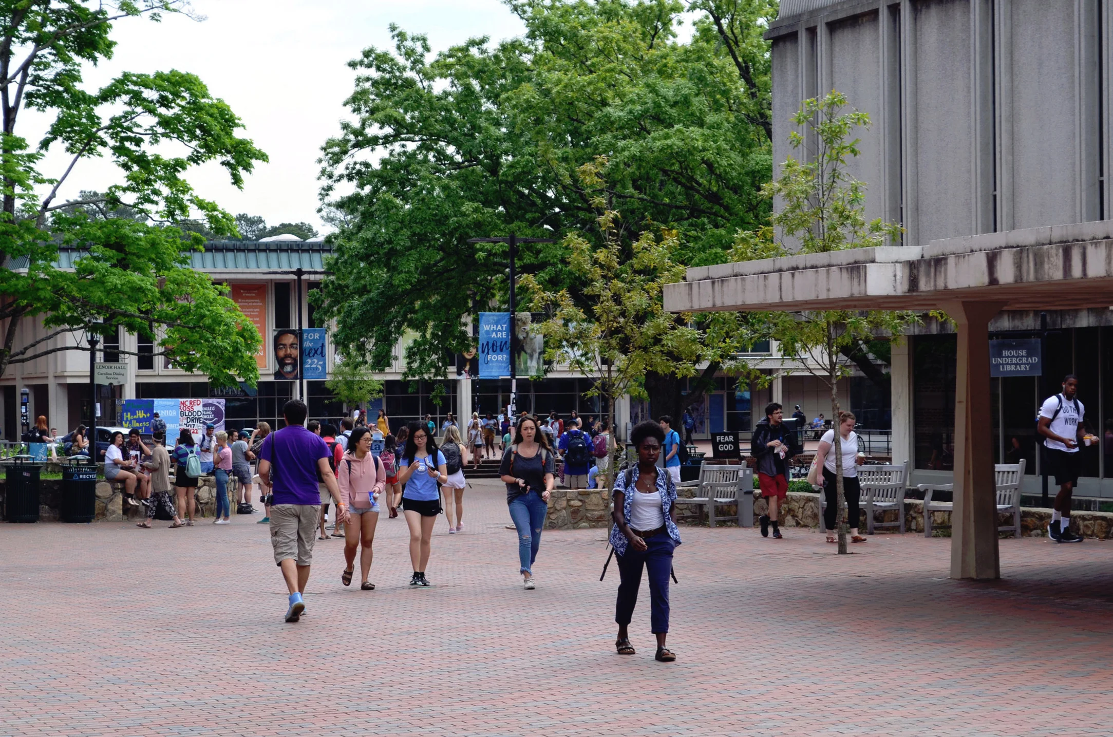 UNC-CH-The Pit-2-DSC_0330.JPG