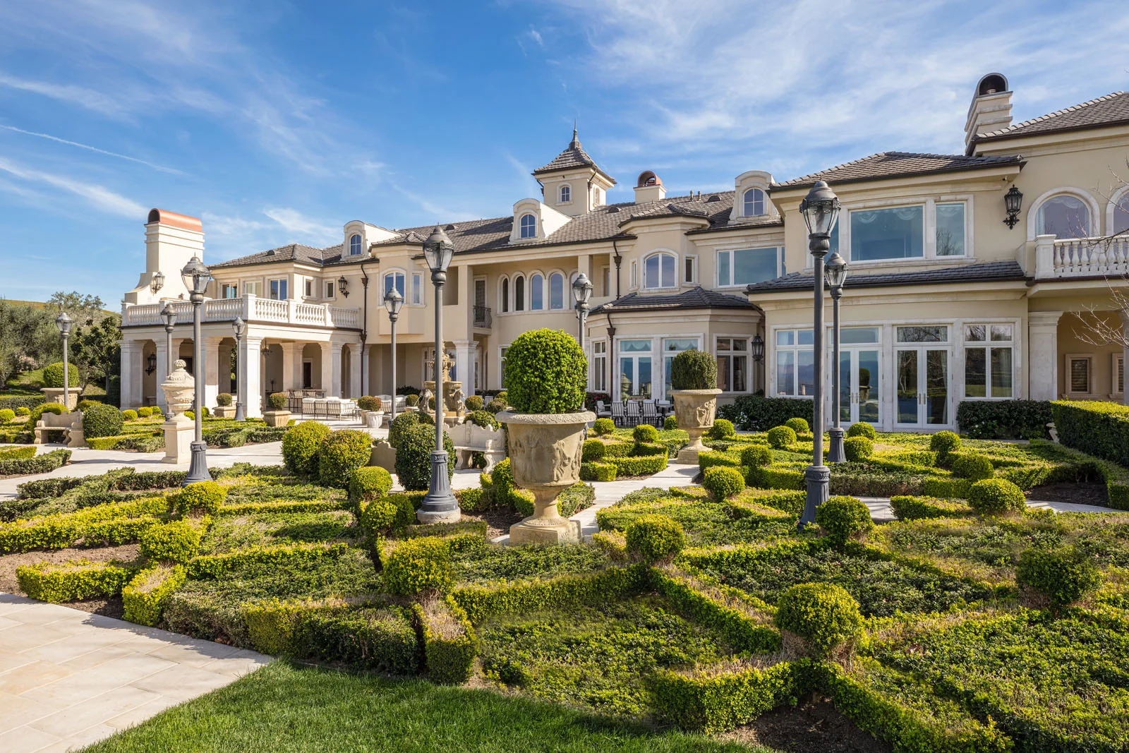 2500WhiteStallionRoad047.jpg