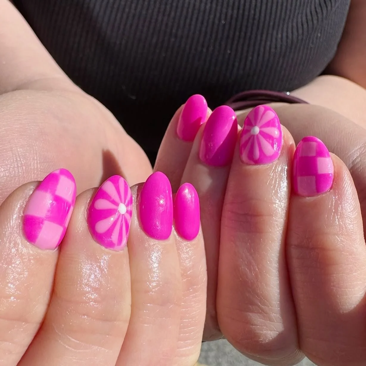 Dreamy two tone pink mix n match ? YEH🌸💞
💅🏼 OMY Nail Artist • @omyabi96 
❤️‍🔥Polish Used • @the_gelbottle_inc 
🧈Cuticle Butter • @omyetc 
✨Inspiration • 🌸💐💖
#omynails #omyetc #BIAB #thegelbottleuk #pink #cuticlebutt