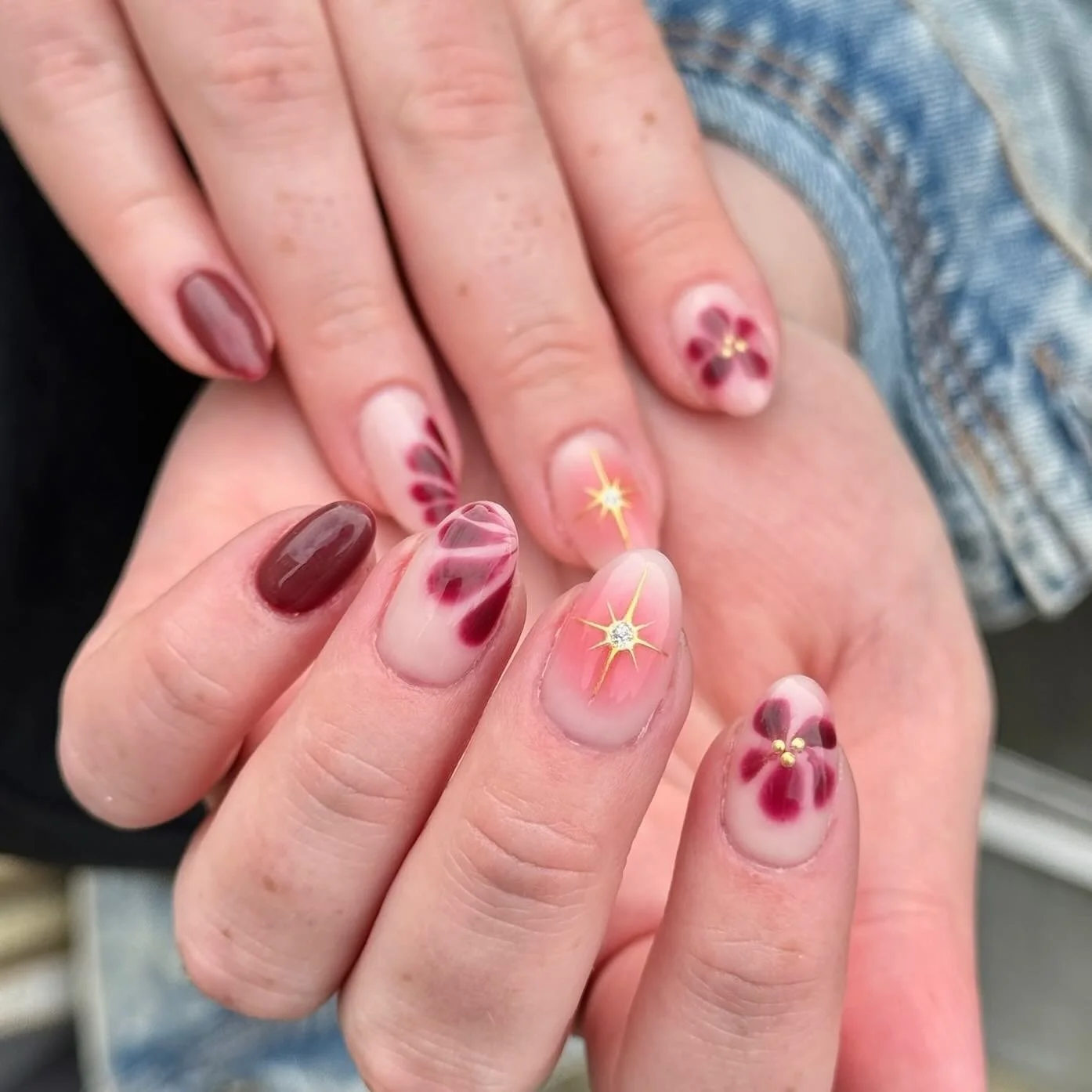 We would like these in every colour …✨
OMY Artist💅🏼 • @omyabi96 
Gel Used💞 • @the_gelbottle_inc 
Cuticle Butter 🧈• @omyetc 
Inspiration ❤️‍🔥• ✨🌺🌷
#omynails #omyetc #cuticleoil #cuticlebutter #nailart #gelnails