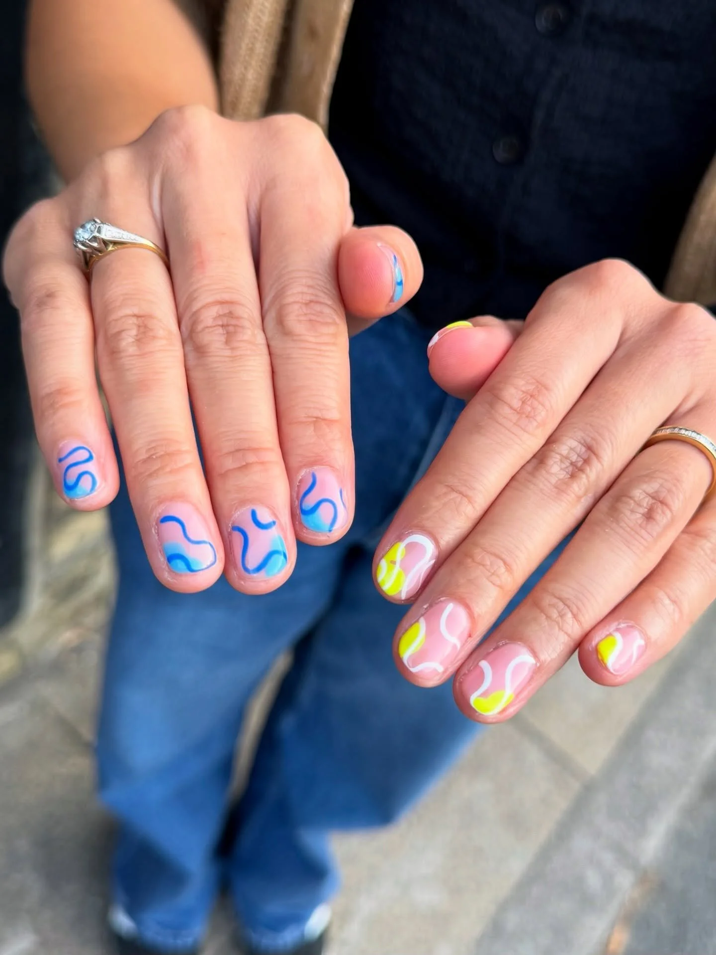 Summer swirlies 🌀
OMY Artist💅🏼 • @omyjesss 
Gel Used💞 • @the_gelbottle_inc 
Cuticle Butter 🧈• @omyetc 
Inspiration ❤️‍🔥• 🌀💙💛
#omynails #omyetc #cuticleoil #cuticlebutter #nailart #gelnails #biab #scratchmagazine #th