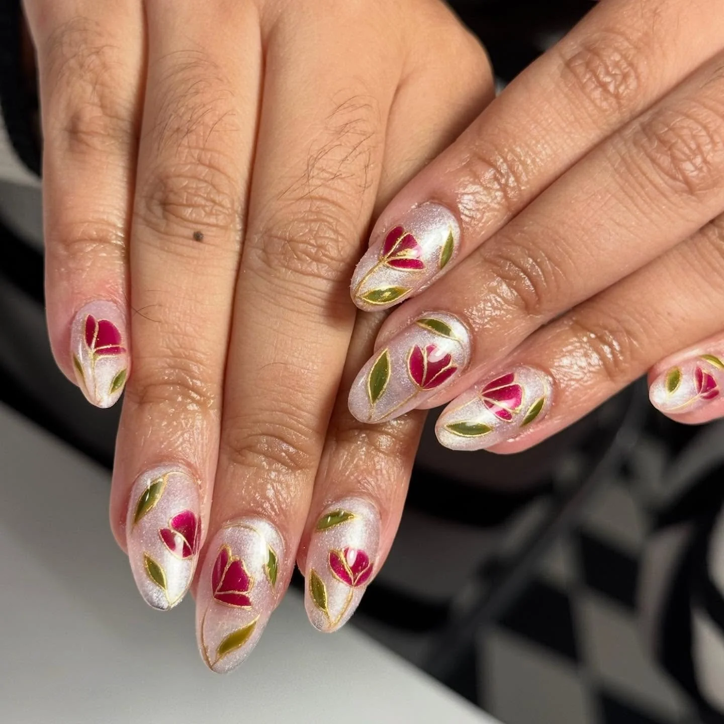 🥀These might just be the prettiest finger tips we’ve ever seen 🥀
💅🏼OMY Nail Artist • @omyabi96 
💞Polish Used • @the_gelbottle_inc 
🧈Cuticle Butter • @omyetc 
🫧Inspiration • 🍸🌹⚜️
#omynails #omyetc #nailartist #nail