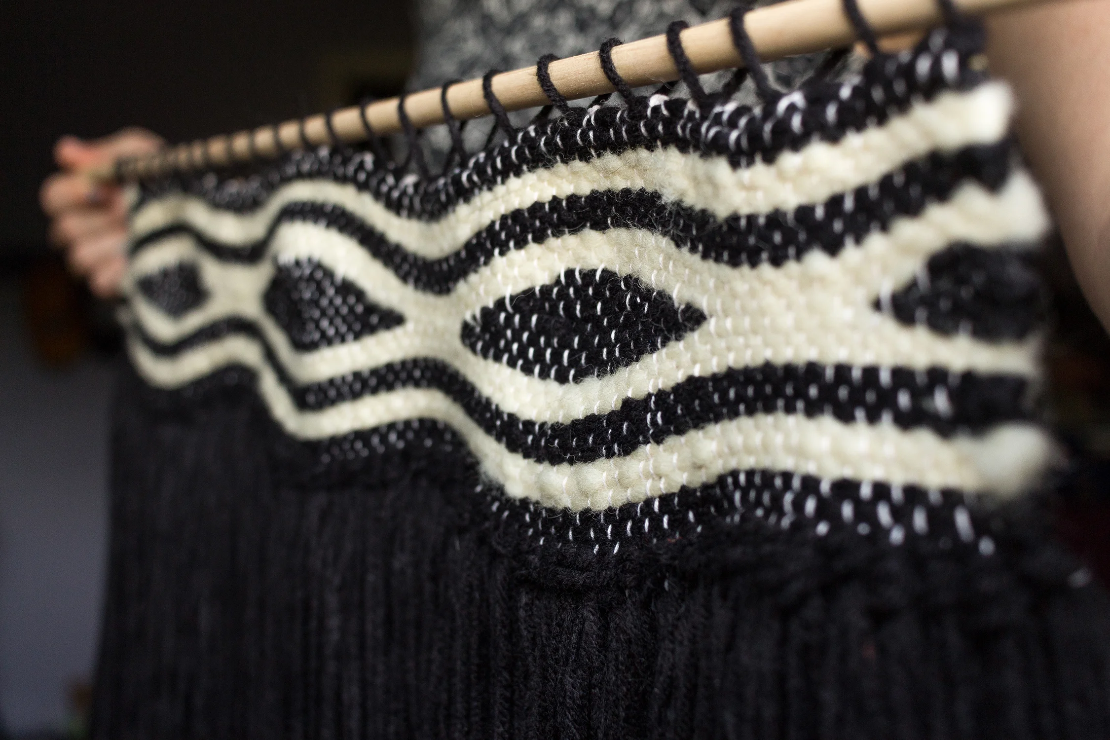 weaving bw wavy-1small.jpg