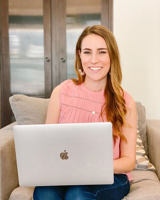 Put on actual clothes today and I am feeling like a real human!

How are you invoking feelings of normalcy working from home?

#osimpression #openingstatement #stayhome #covid_19 #socialdistancing #workingfromhome #workfromhome #business #marketing #