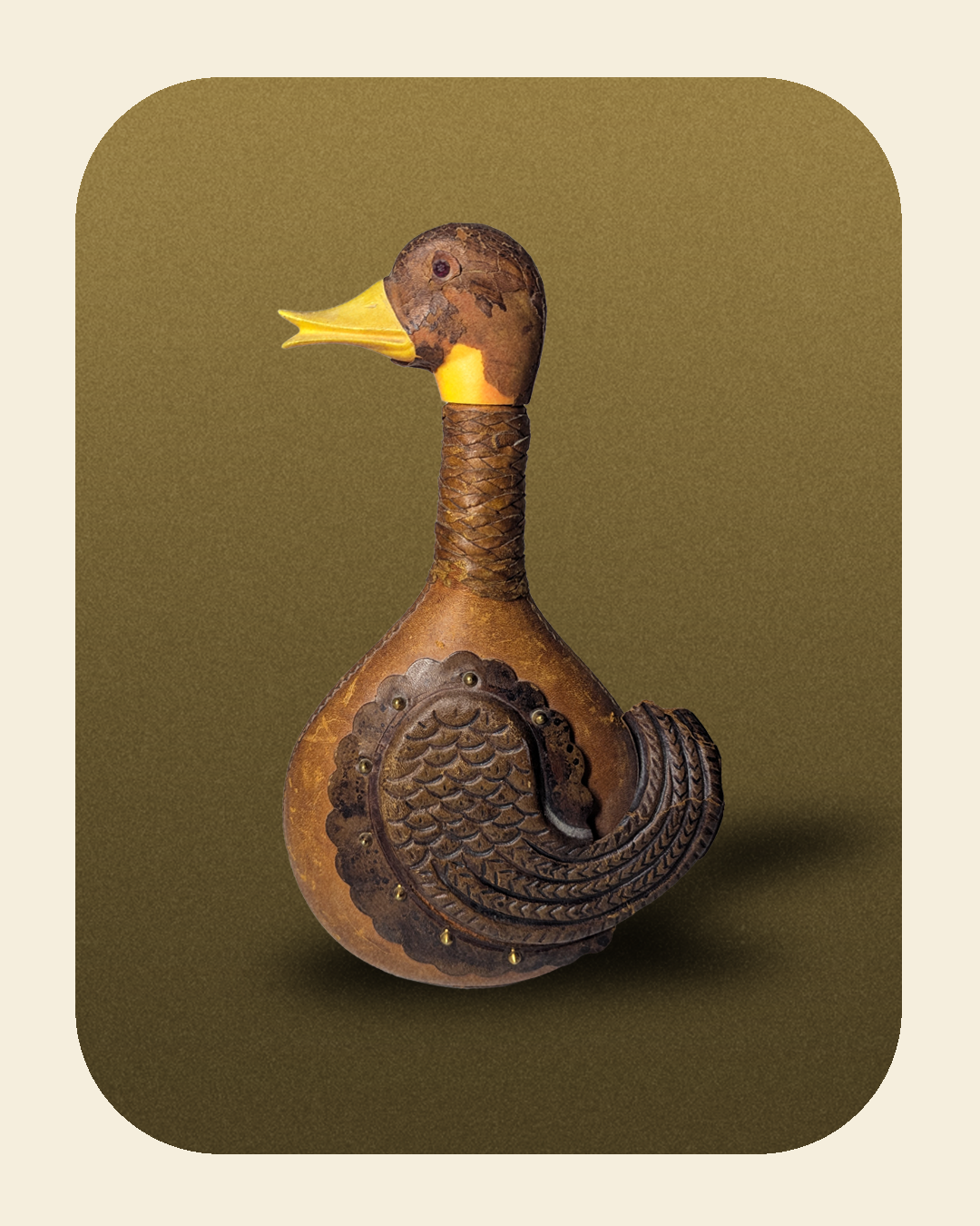 0226-07-011_Leather Duck decanter.png