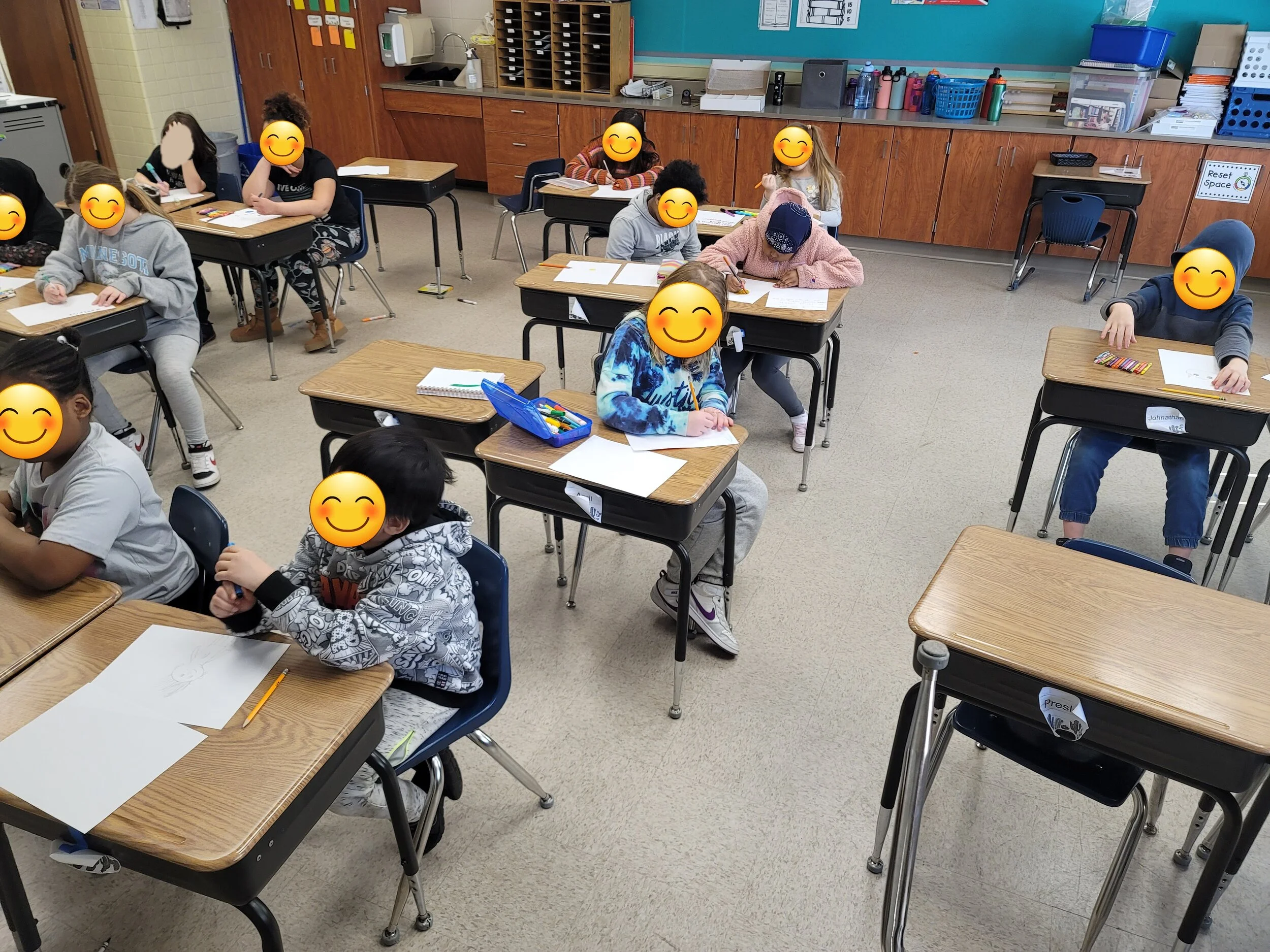 3rd grade students using Color Mending Therapy