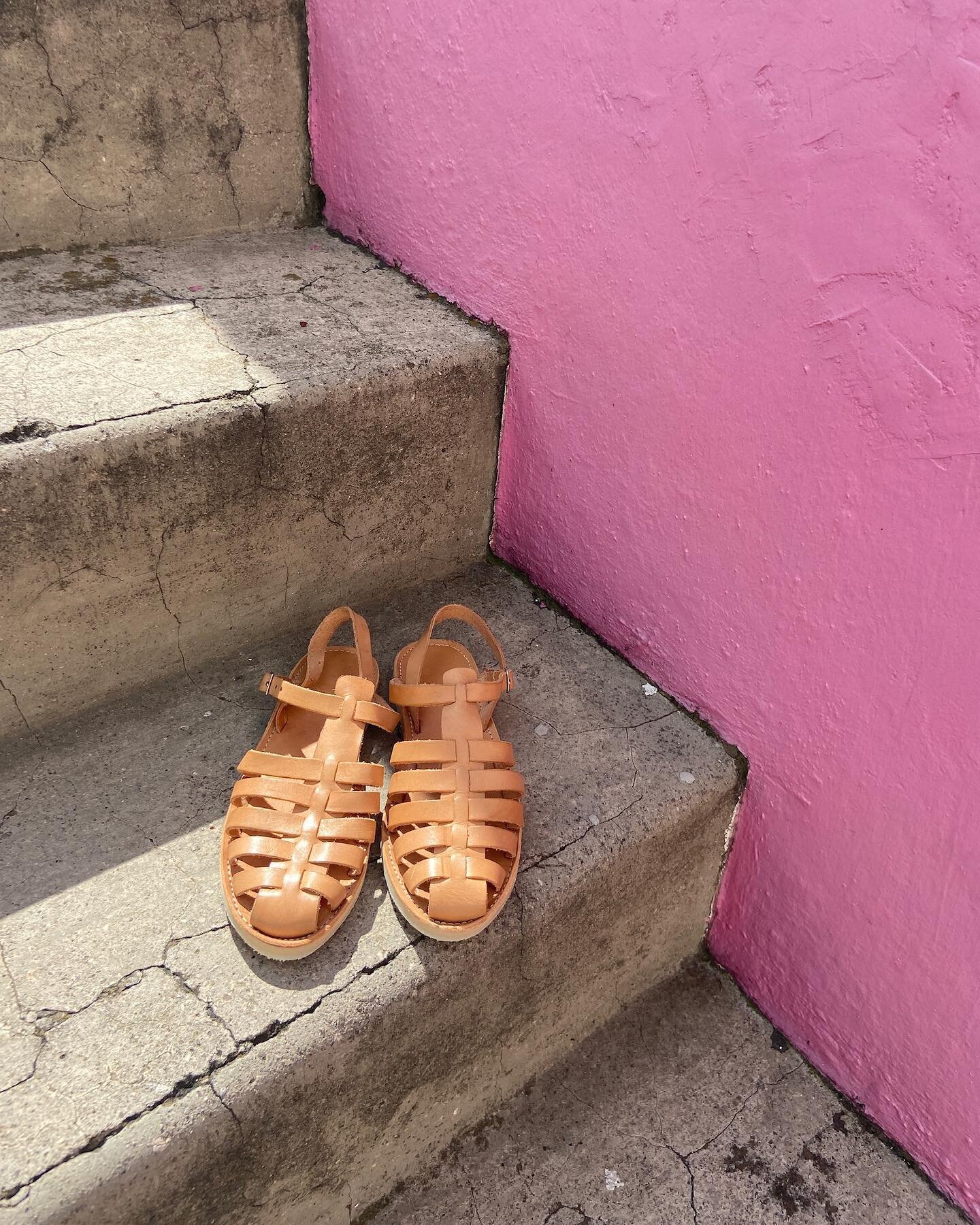 Unos Trudi @demaria_nyc y una pared rosa Barrag&aacute;n de contraste. 💗