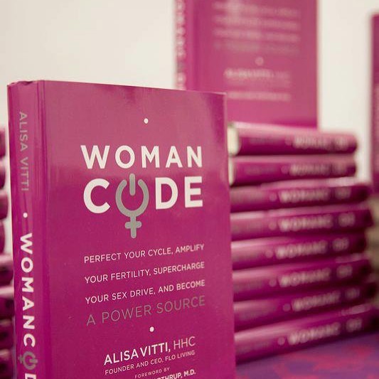Have you ever read a book that was so transformative you felt a little upset that you hadn&rsquo;t stumbled across it earlier?⁣
⁣
That&rsquo;s exactly how I felt when I read Woman Code by Alisa Vitti. A lot of my recommendations as a fertility practi