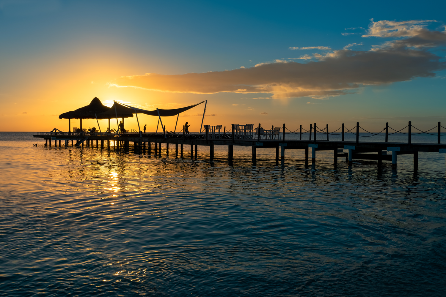 MUELLE-ATARDECER.png