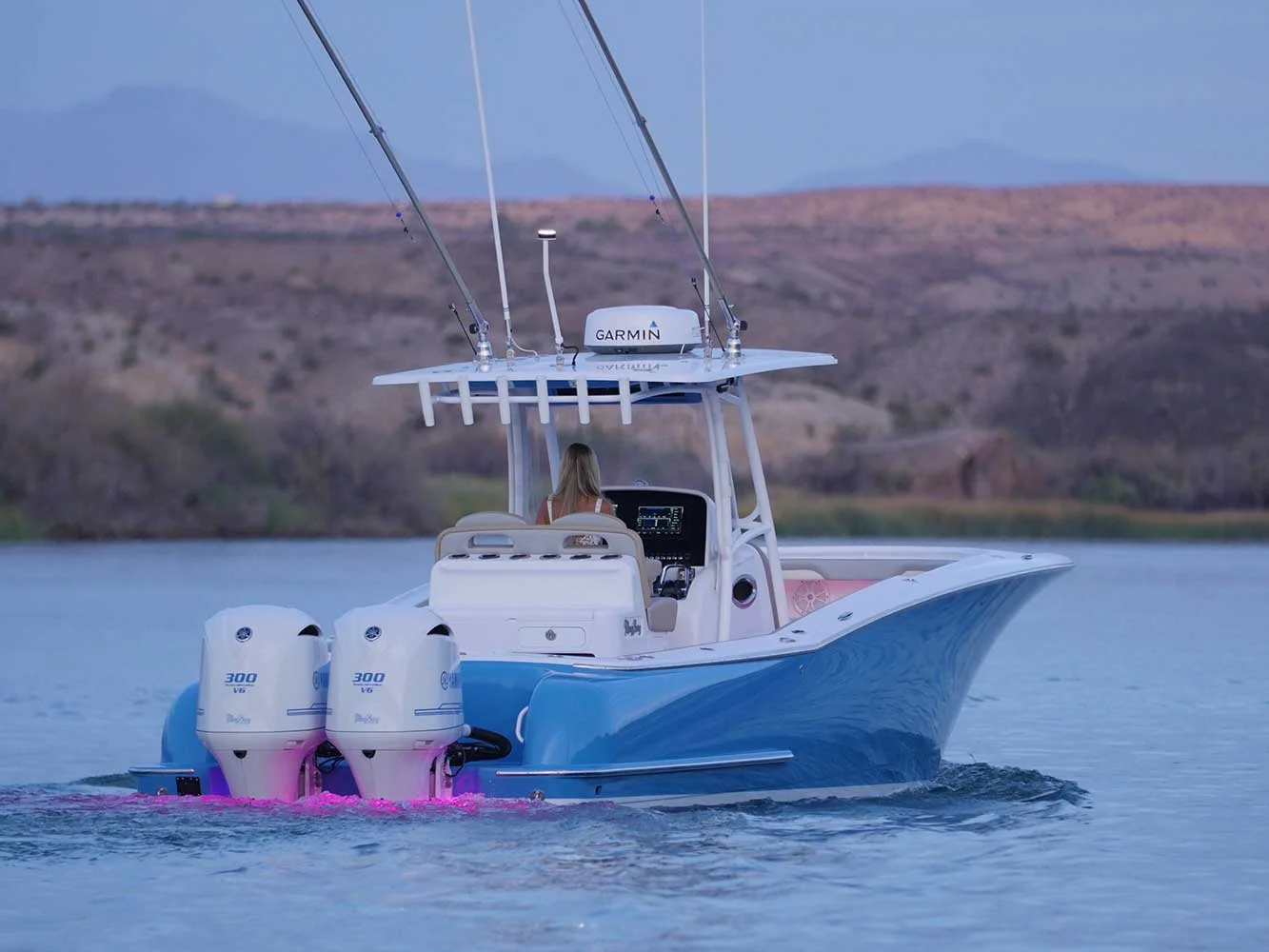Yacht-behind-image.jpg