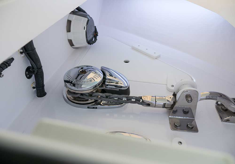 anchor-windlass.jpg