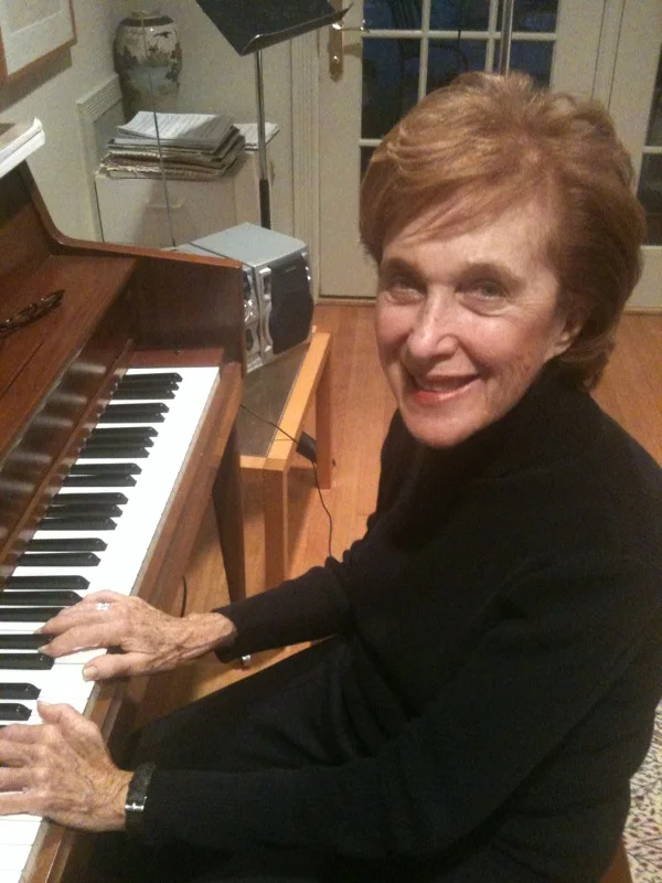 Sidra in her music studio. 